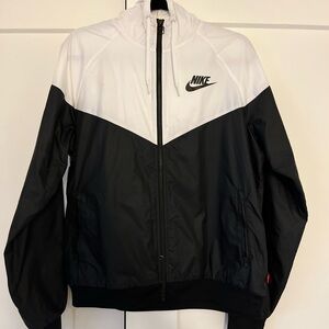 Nike Black and White Windbreaker Jacket